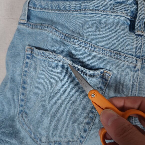 Hollister Mom Shorts W29 9 Ultra High Rise Paperbag Waist Button Fly Blue Denim - Picture 13 of 15